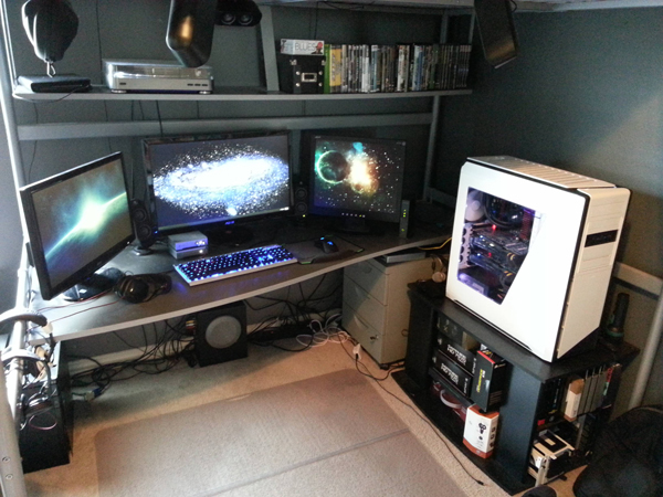 multi-monitor-gaming-setup-(42)
